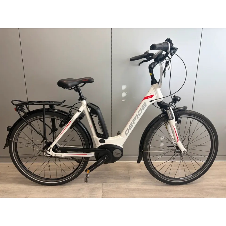 GEPIDA Reptila 900 E-Bike Bosch 400 Wh 26 Zoll Tiefeinstieg